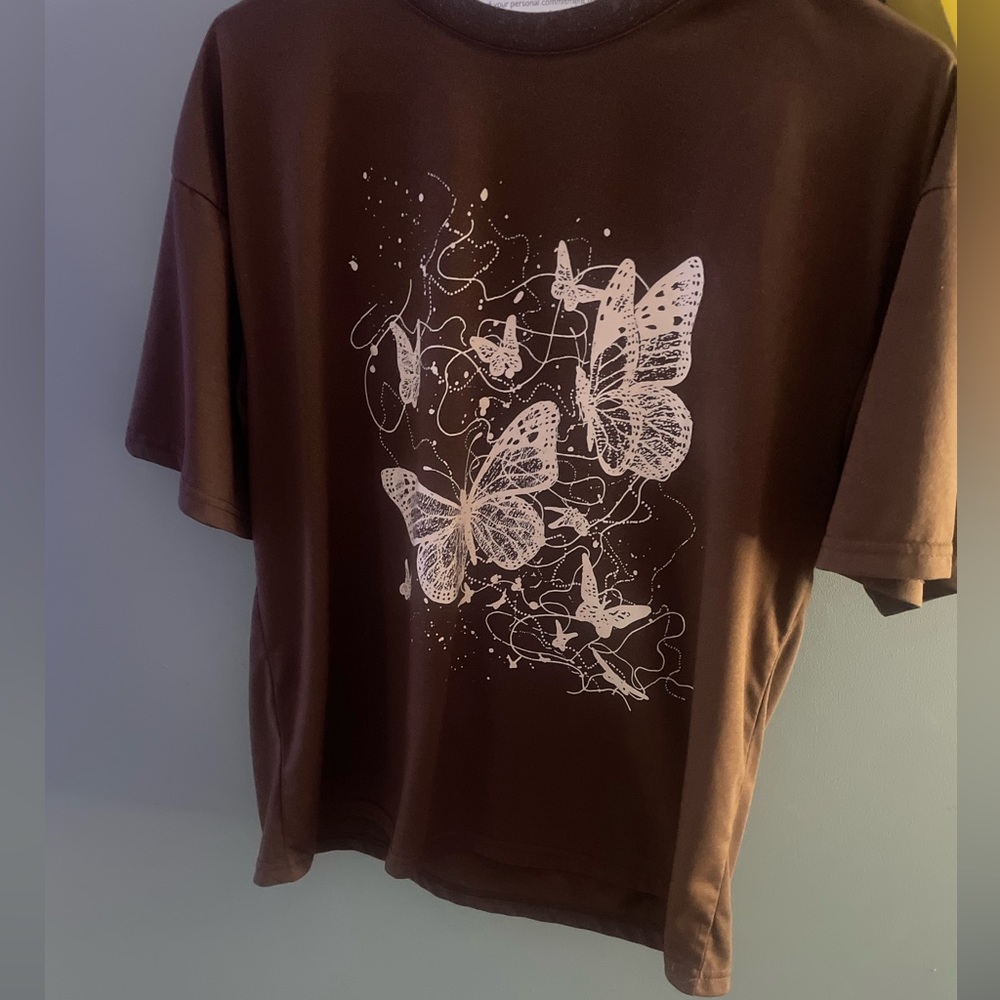 SHEIN EZwear Medium Coffee Brown Butterfly Print Short Sleeved Tee